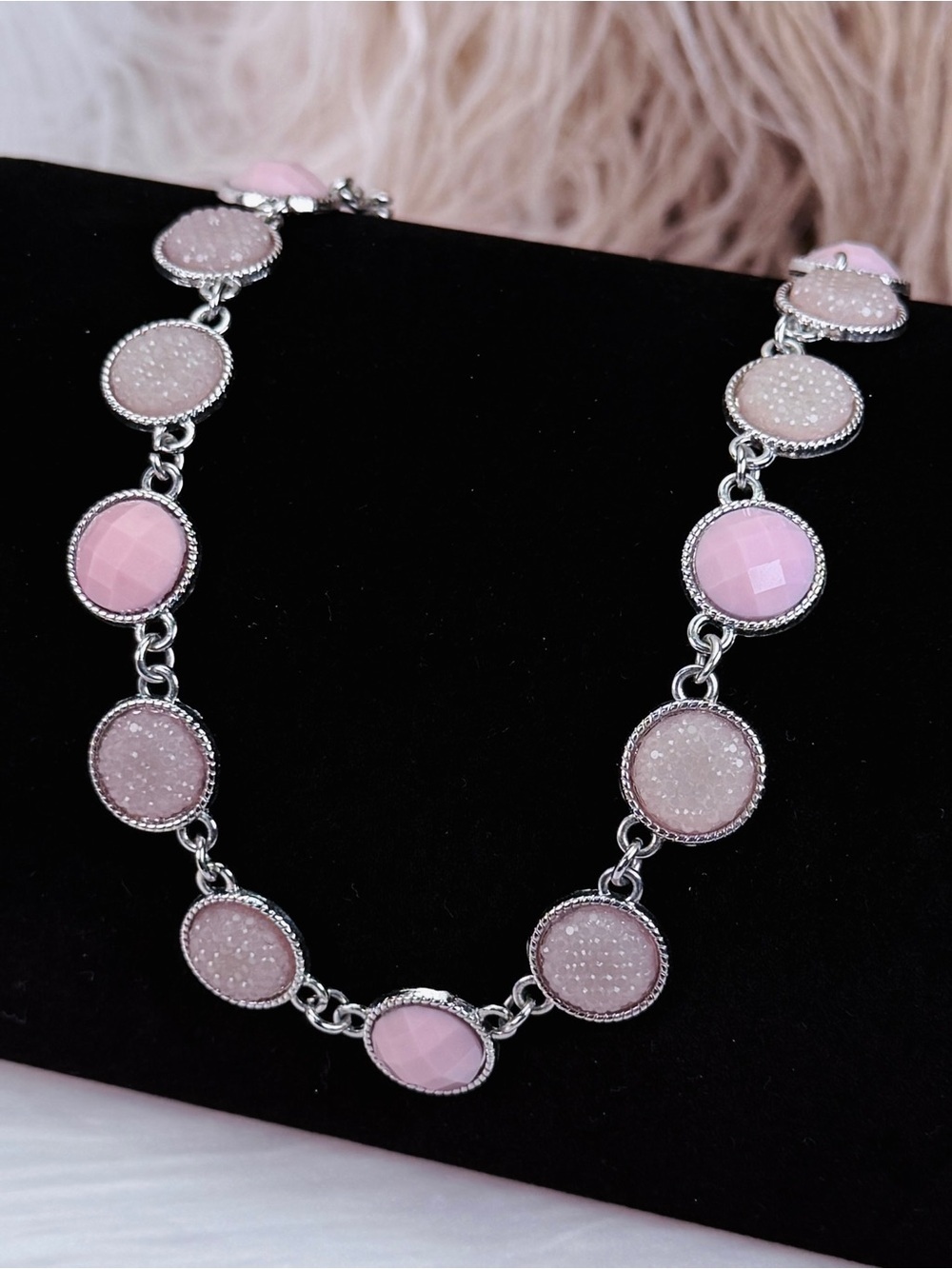 Pretty Silvertone and lavender costume necklace